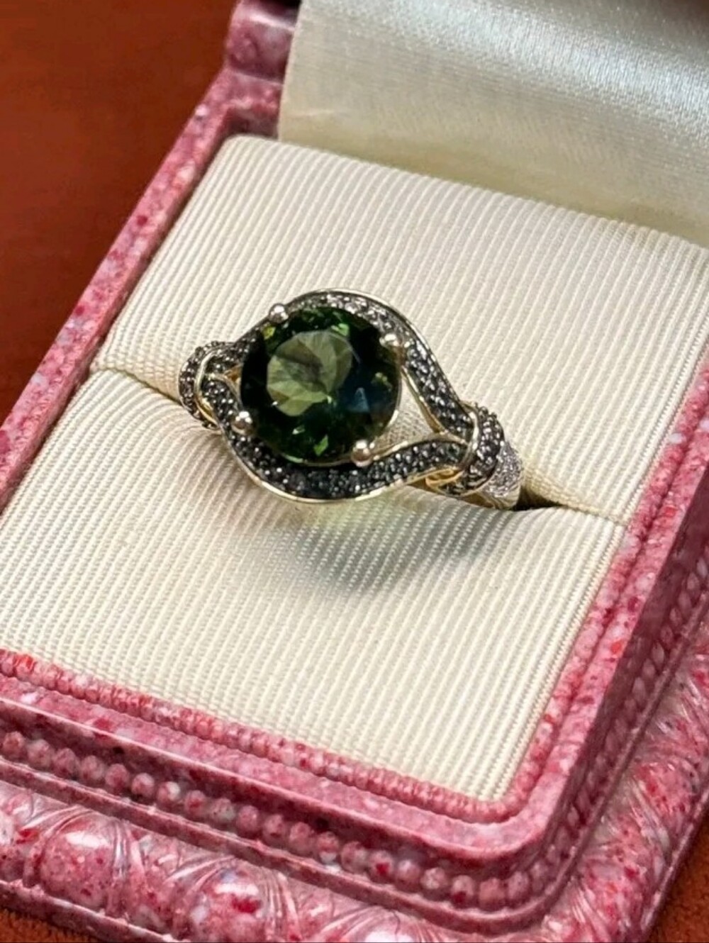 10K Yellow Gold 2.25 CT RoundMoldavite Diamond Accent Ring SZ 7